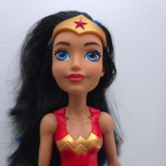 DC Super Hero Girls Action Training Dolls - Picture 13 of 16